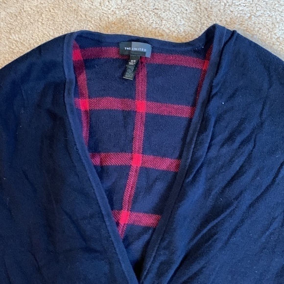 𝅺THE Limited Side Buttoned Shawl One Size Navy lined with Red/Navy Plaid EUC - Picture 3 of 6